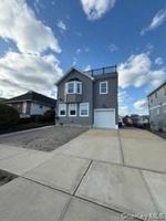 featured image of 733 E Walnut St #UPPER