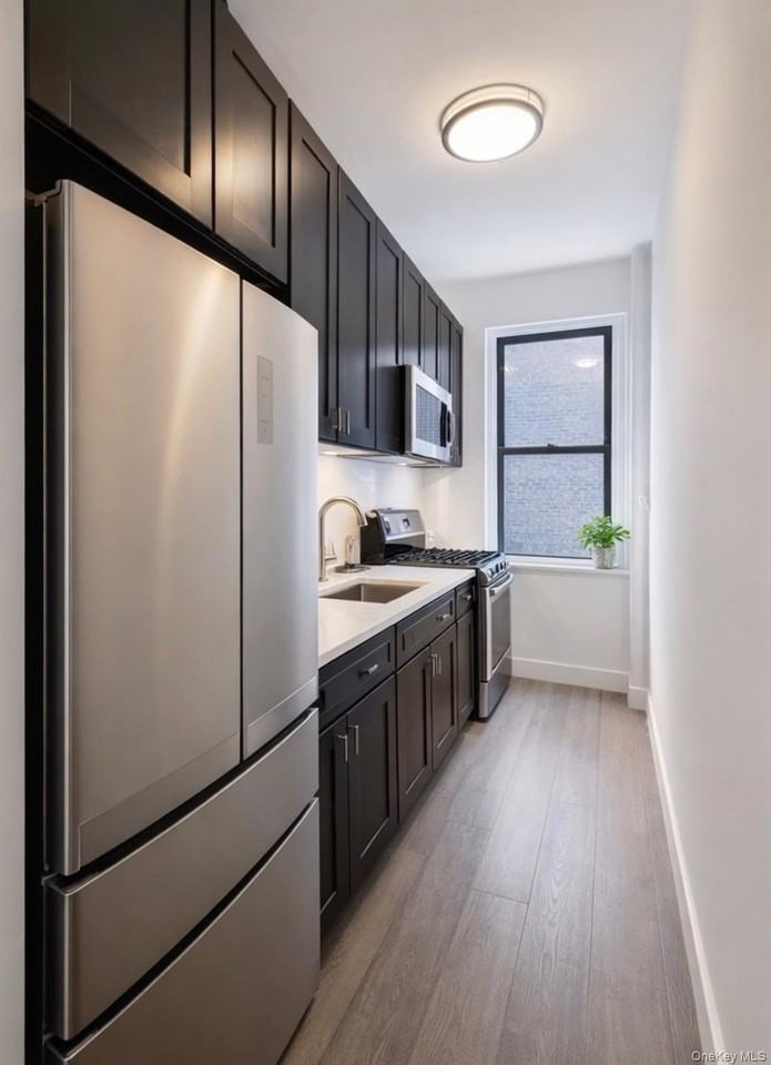 3000 Valentine Ave #2E - Photo 5 of 9
