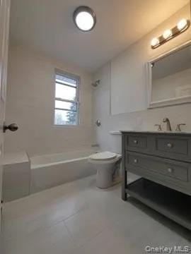 2325 Lincoln St - Photo 4 of 9