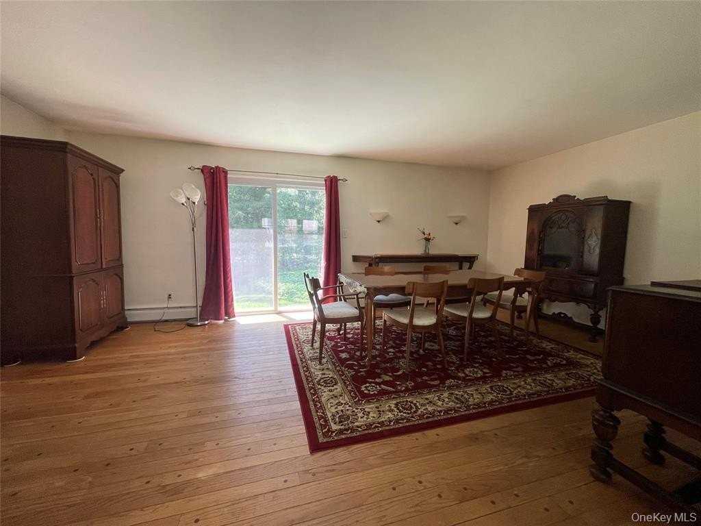 4 Cornwallis Rd - Photo 3 of 16