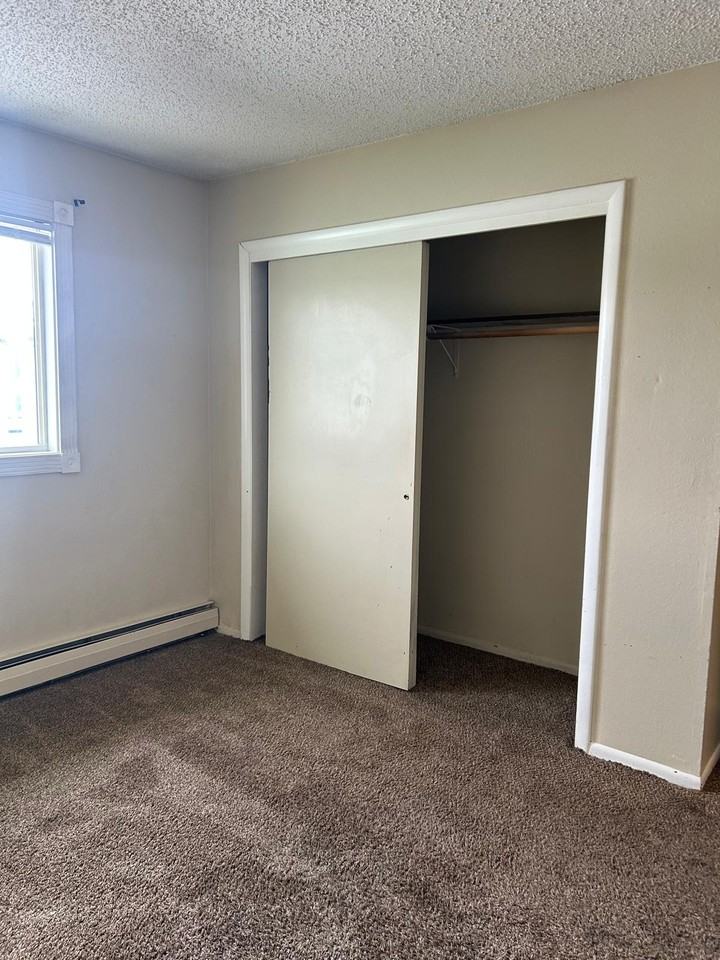 4329 San Roberto Avenue1 #1 - Photo 2 of 7