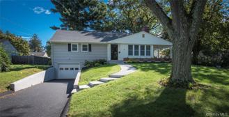 16 Elmwood Dr - Photo 1 of 1