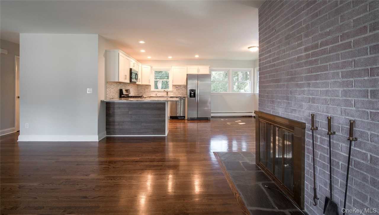 16 Elmwood Dr - Photo 6 of 21