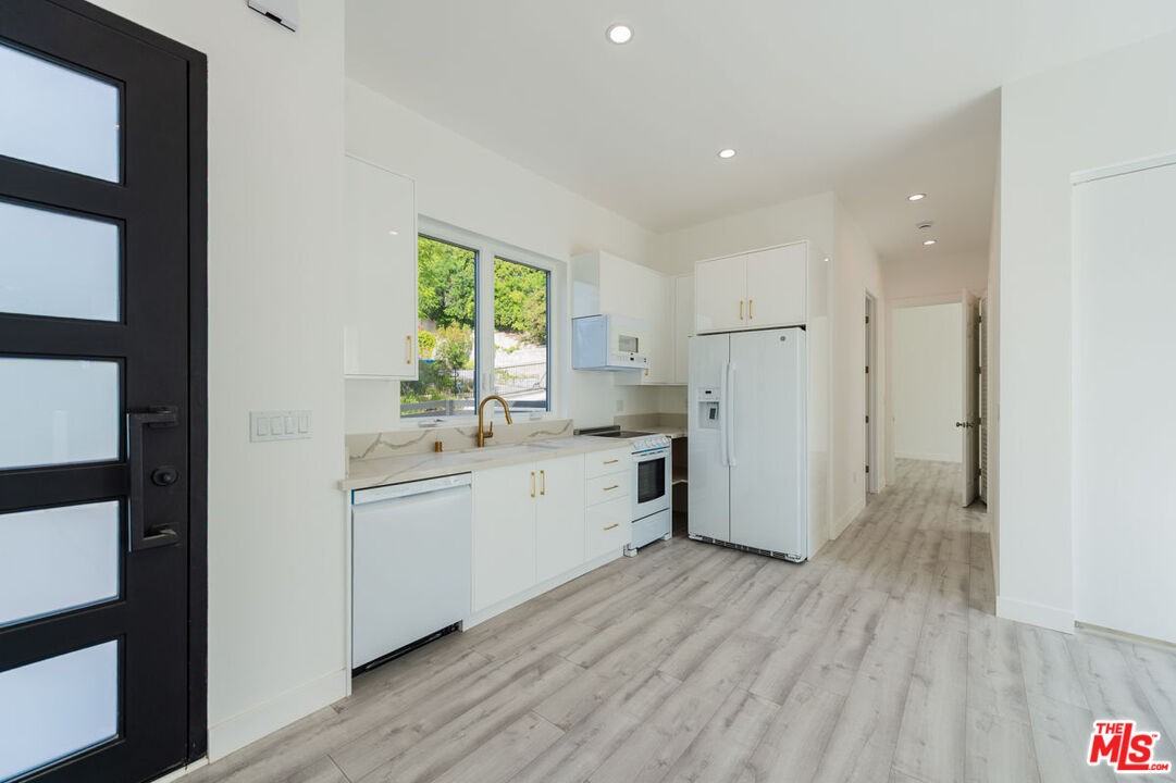 4724 El Caballero Dr - Photo 5 of 8