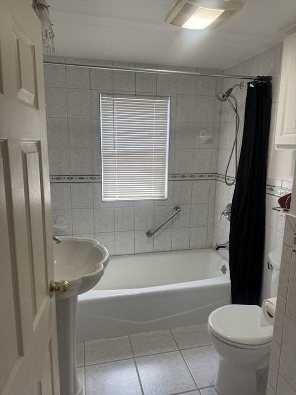 82 Calumet St #2 - Photo 4 of 26