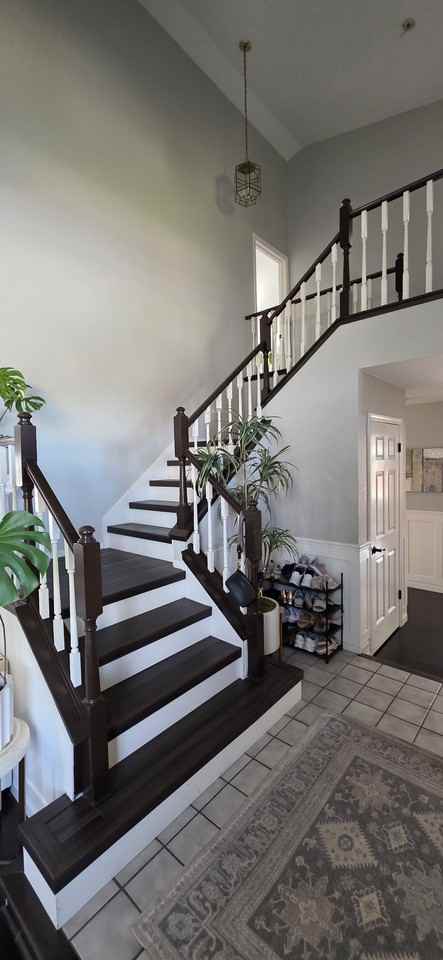430 Guinevere Ct #1 - Photo 2 of 39