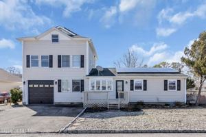 featured image of 101 Clearwater Dr