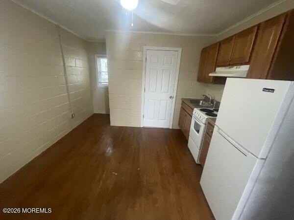 715 Union Ave #5 - Photo 3 of 3