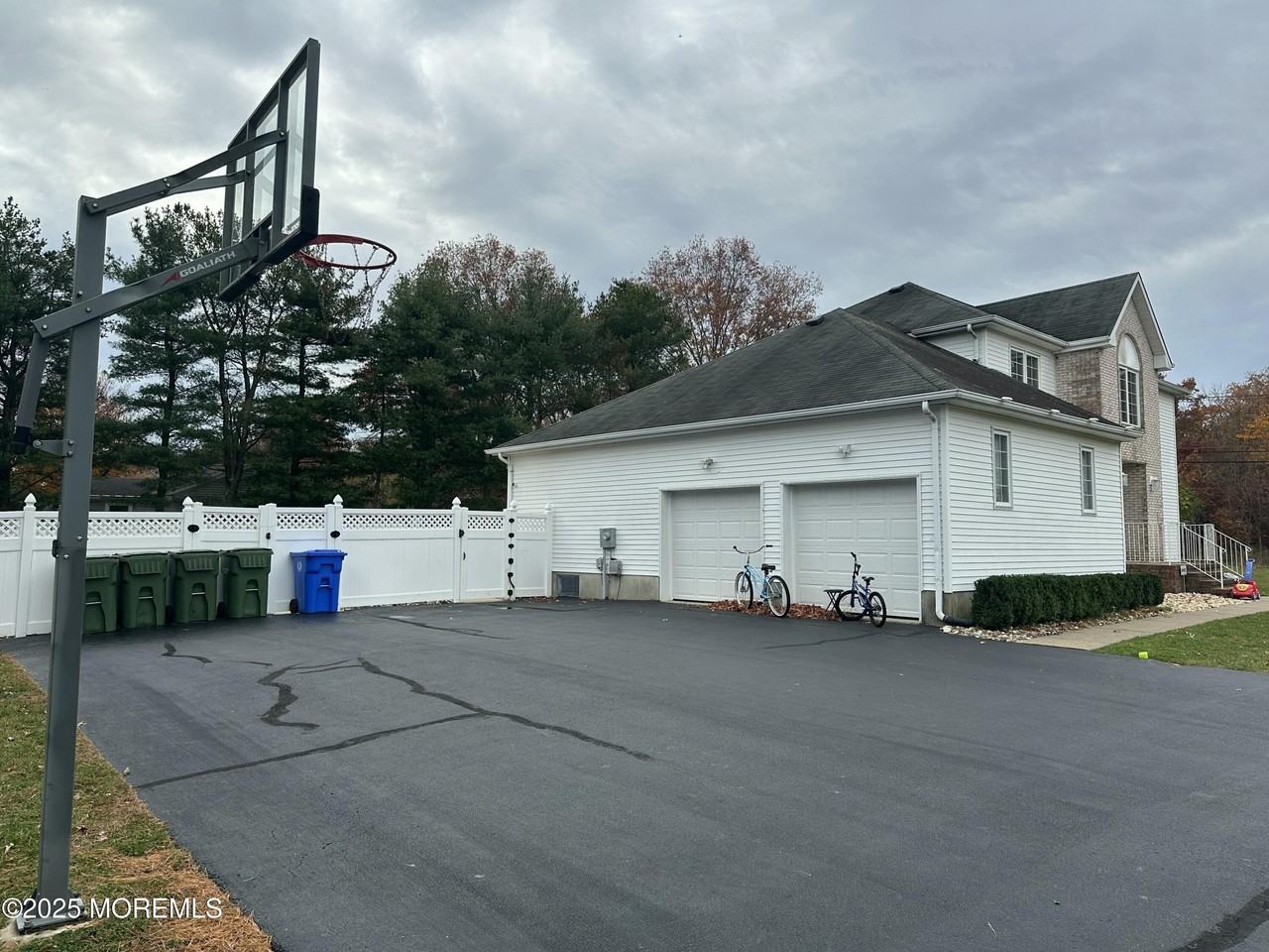 63 Jamestown Rd - Photo 2 of 12
