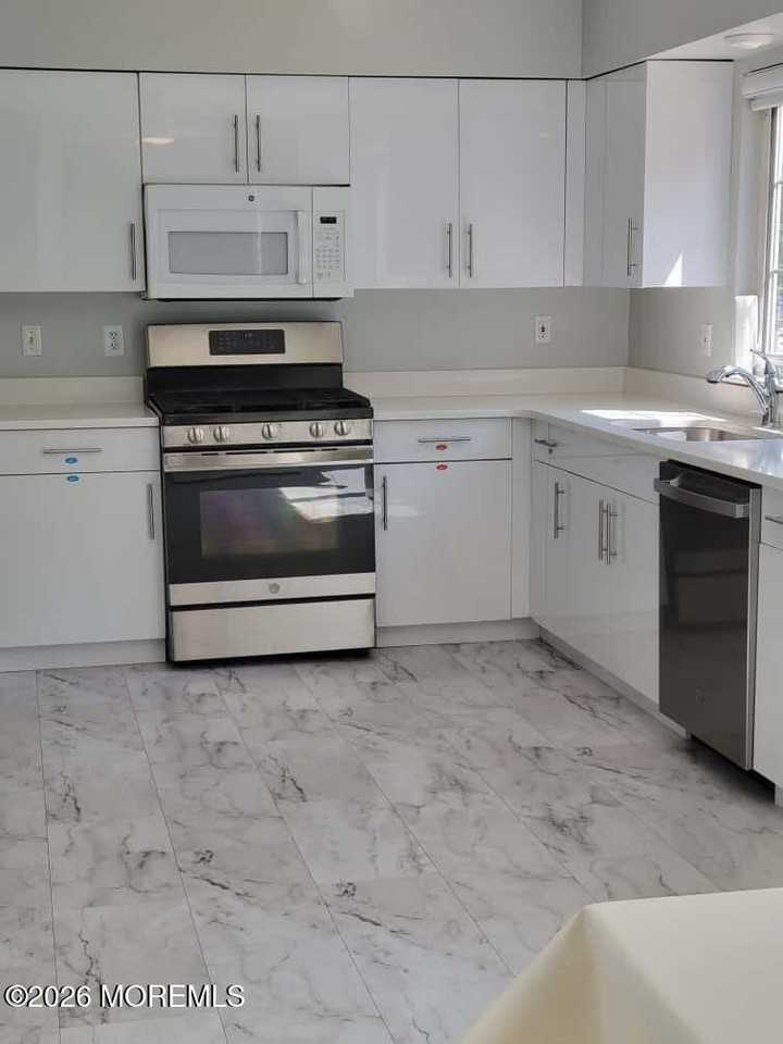 63 Jamestown Rd - Photo 6 of 12