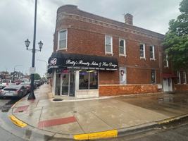 featured image of 3020 S Laramie Ave #2F