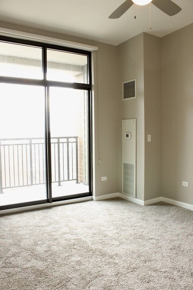 2300 S Michigan Ave #409 - Photo 7 of 16