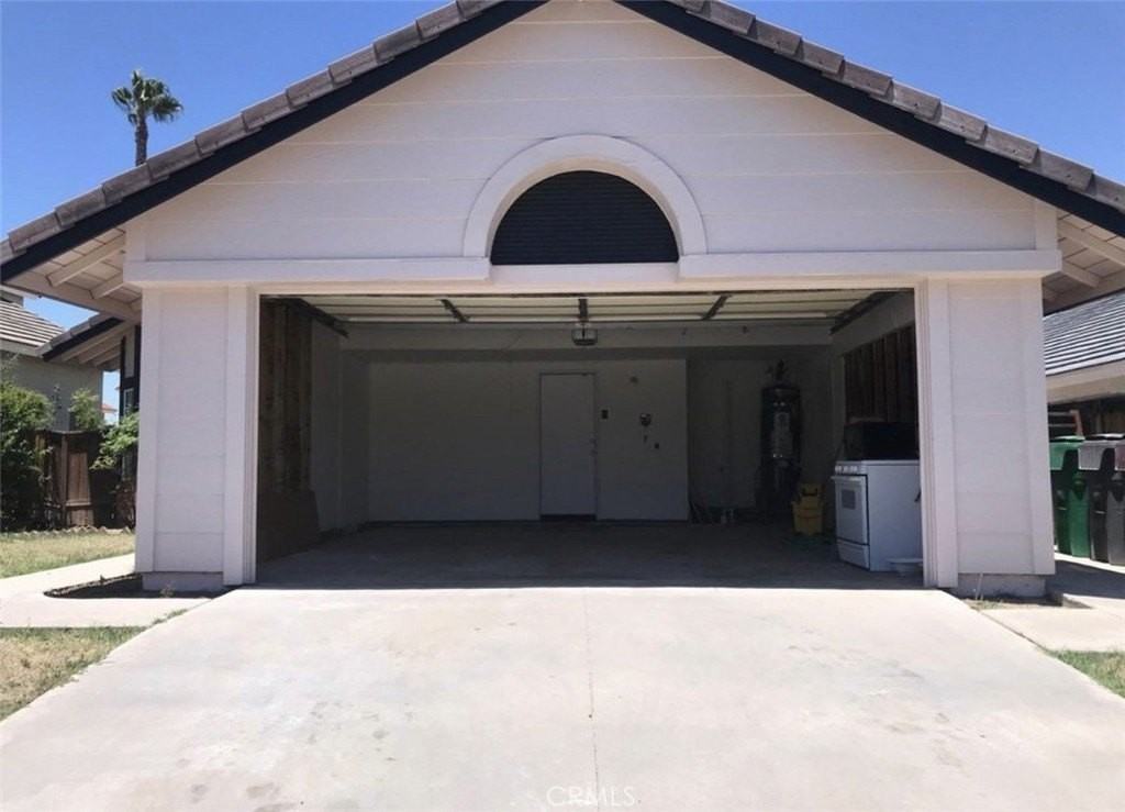 39925 Falcon Way - Photo 2 of 20