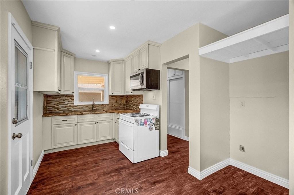 4281 E Jacinto Way - Photo 7 of 19