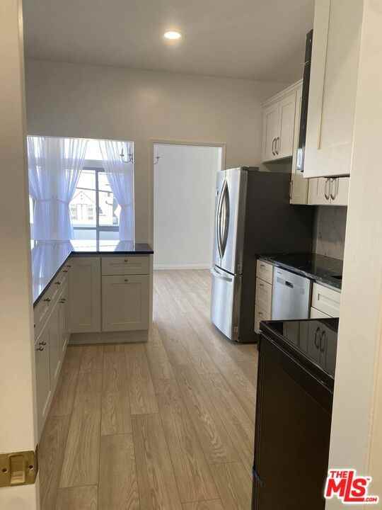 511 San Vicente Blvd #204 - Photo 2 of 8