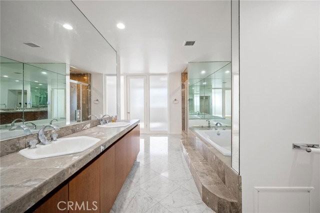 8246 Woodshill Trl - Photo 3 of 8