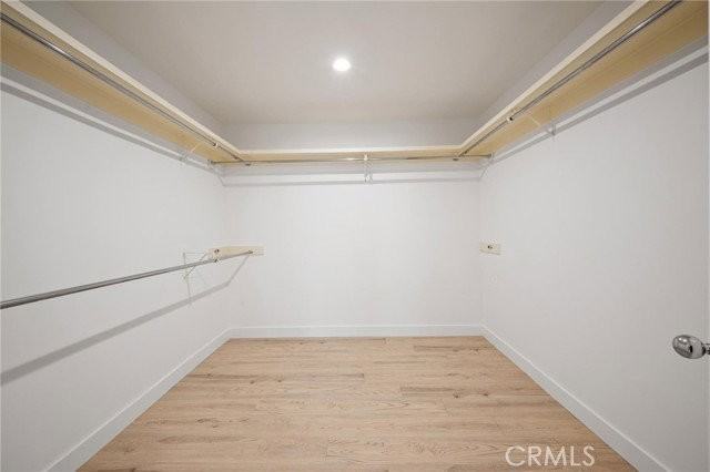 8246 Woodshill Trl - Photo 4 of 8