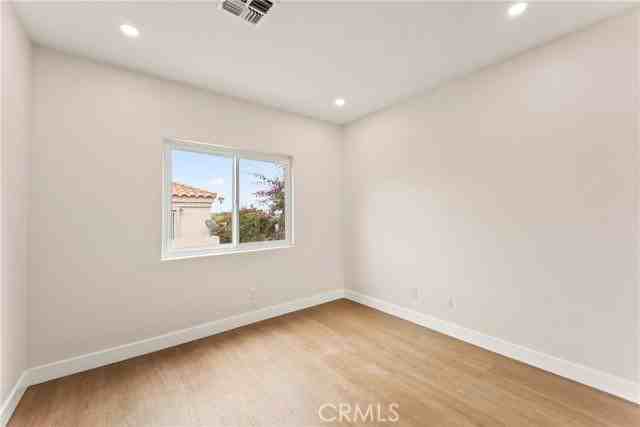 120 S Prospect Ave #A - Photo 7 of 8