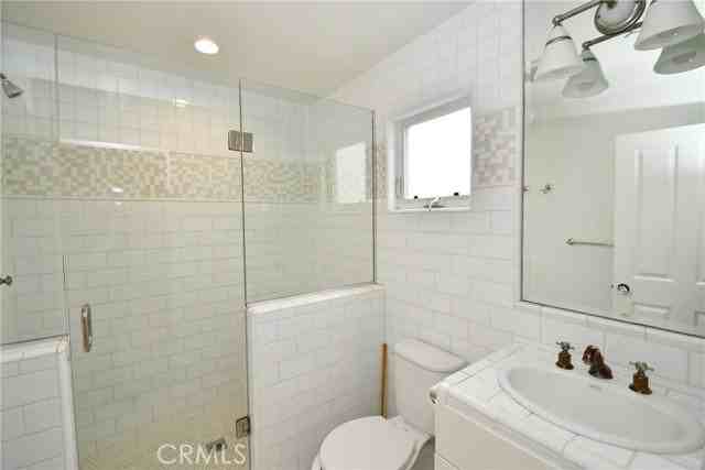 409 S Gertruda Ave - Photo 2 of 8