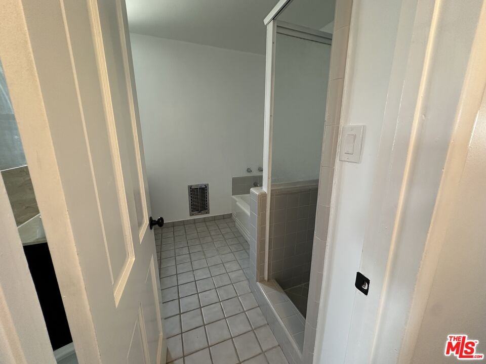 5738 Brushton St - Photo 6 of 8