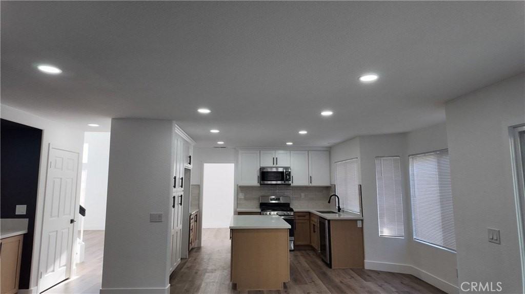 21484 Dickinson Rd - Photo 3 of 10