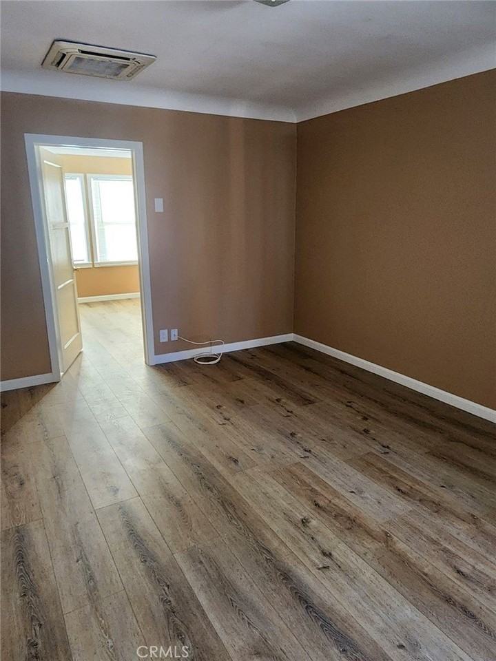 44613 Date Ave - Photo 2 of 9