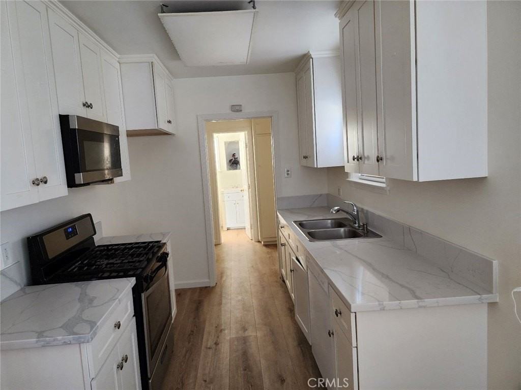 44613 Date Ave - Photo 3 of 9