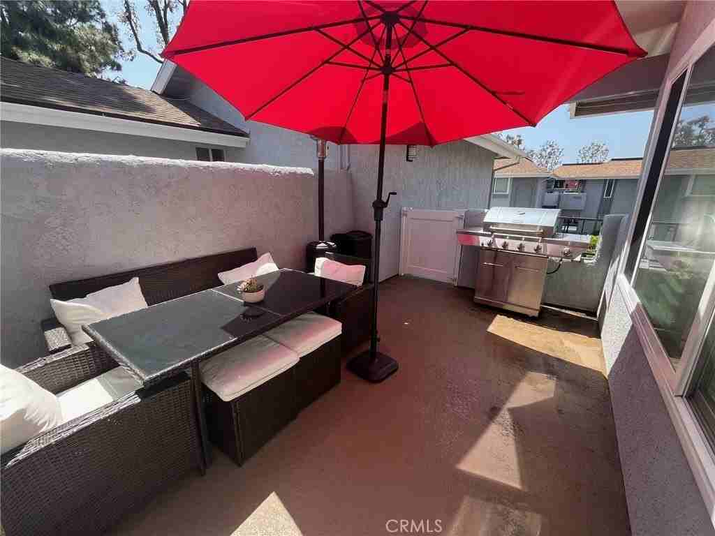9583 Pettswood Dr #4 - Photo 3 of 17