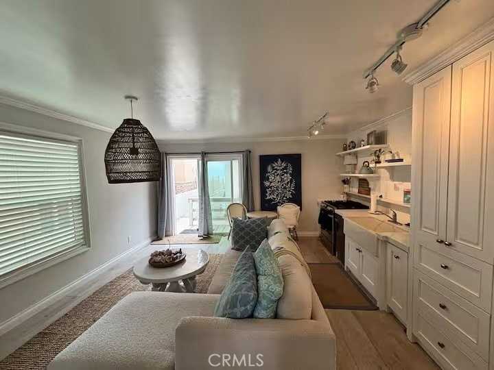1398 Seacoast Dr #A - Photo 3 of 33