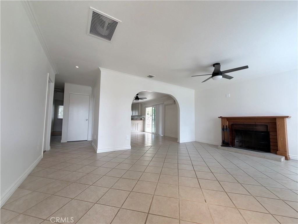 7120 Idyllwild Ln - Photo 5 of 33