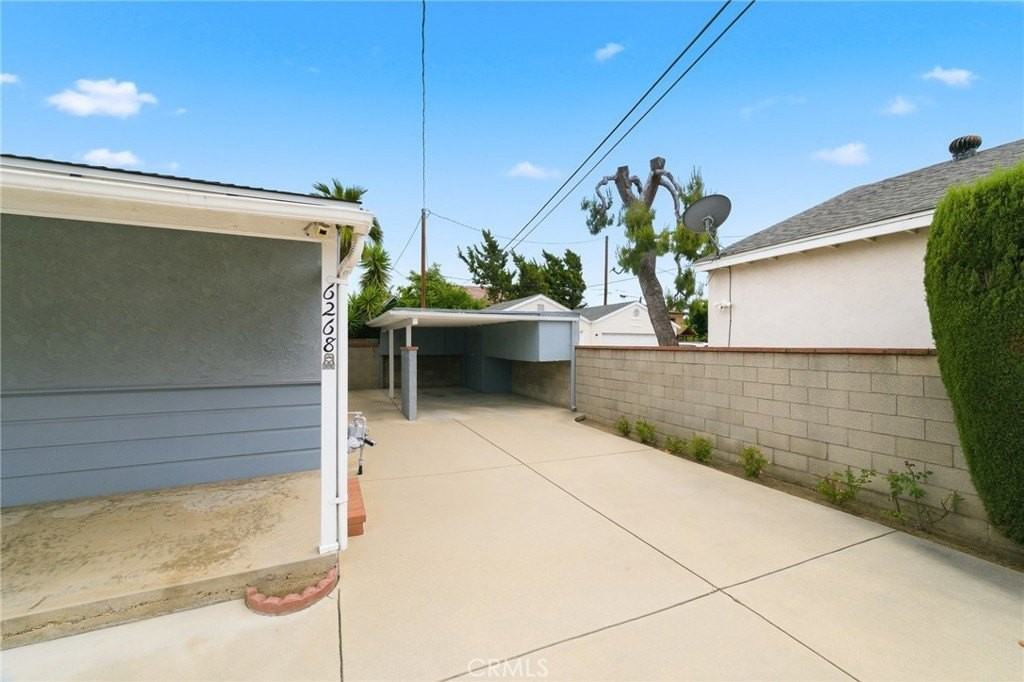 6268 N Muscatel Avenue - Photo 7 of 19