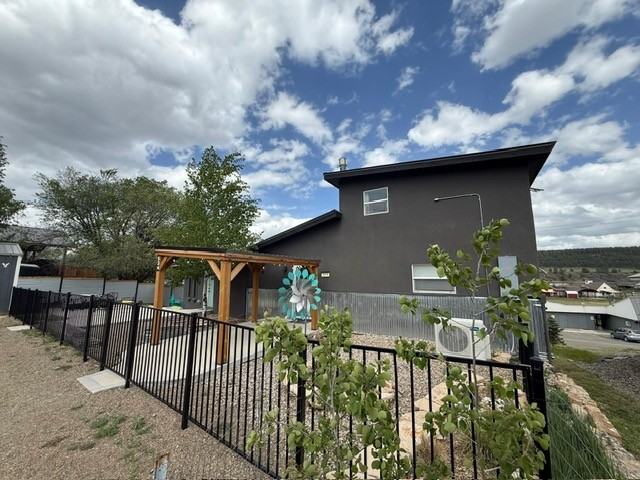 534 S 9th St #1 - Photo 3 of 47