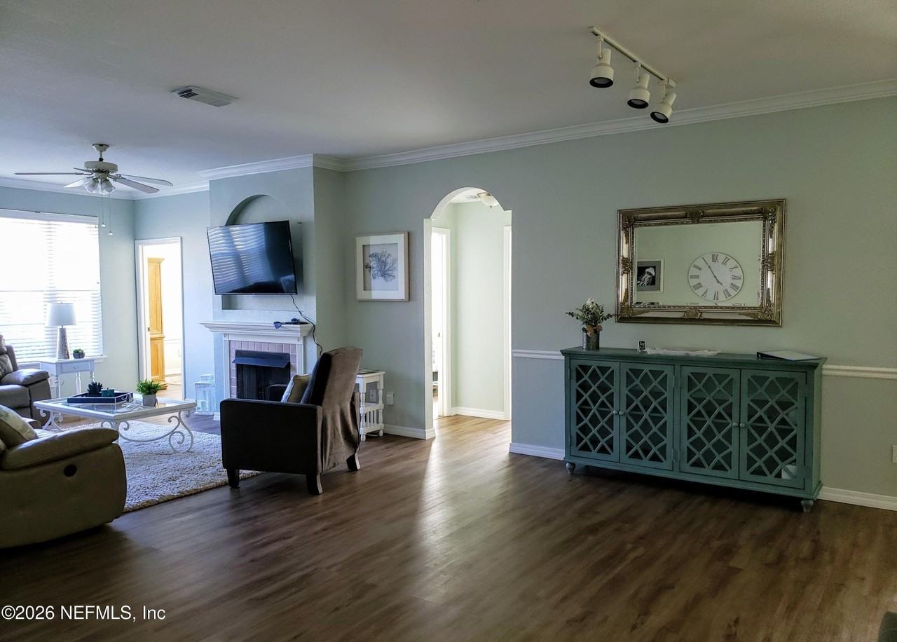 13810 Sutton Park Dr N #410 - Photo 6 of 13