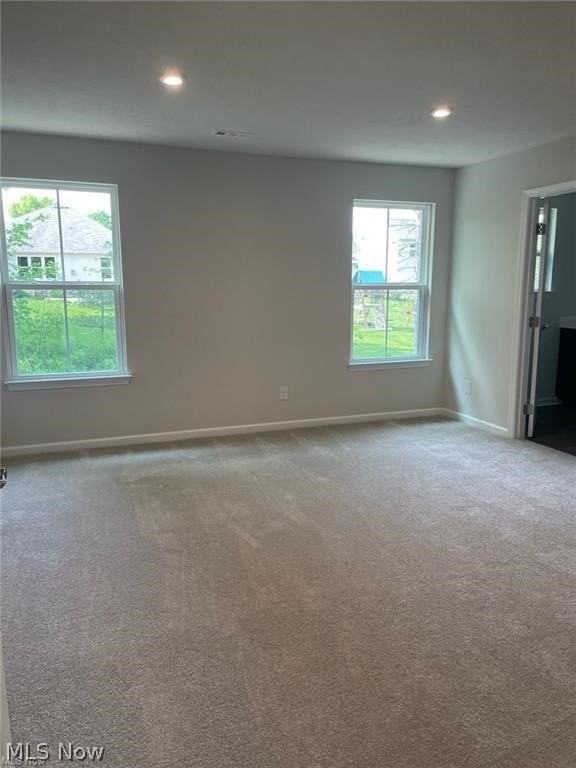 60 Pine Ave - Photo 7 of 12