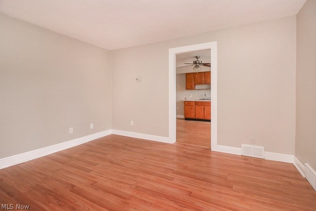 19211 Shawnee Ave #2UP - Photo 5 of 22