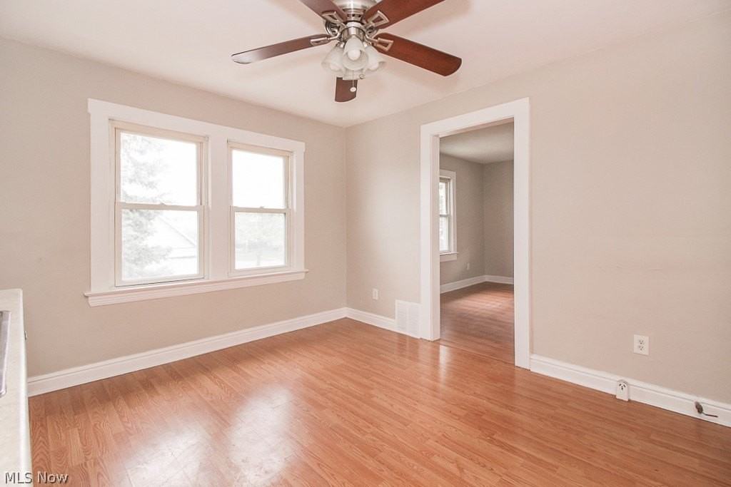 19211 Shawnee Ave #2UP - Photo 6 of 22