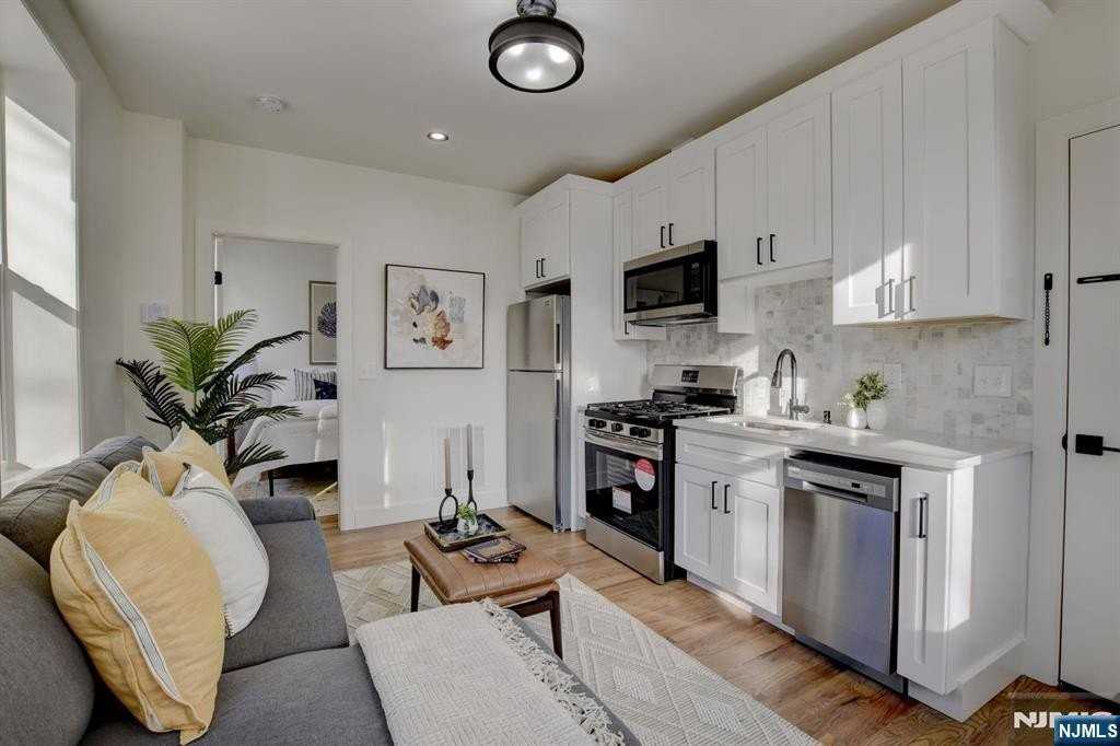 135 Forest St ## 2f - Photo 7 of 19