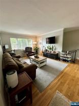 422 Ringwood Ave - Photo 1 of 1