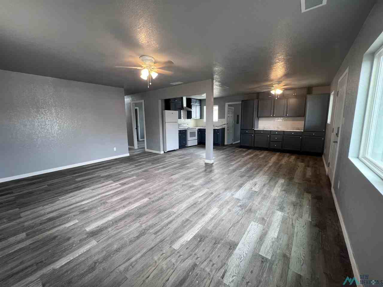 1507 W Ray Ave - Photo 3 of 15