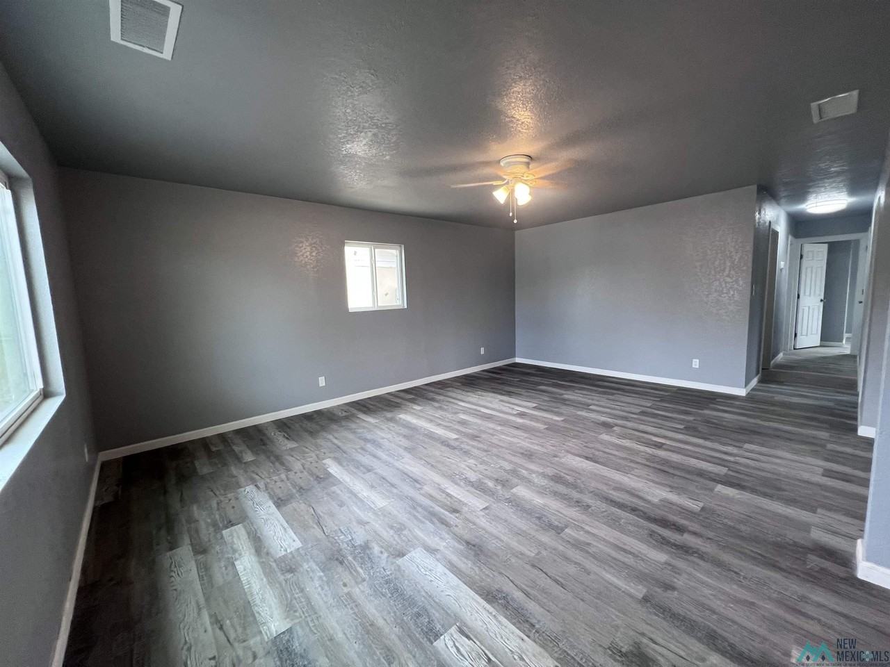 1507 W Ray Ave - Photo 4 of 15