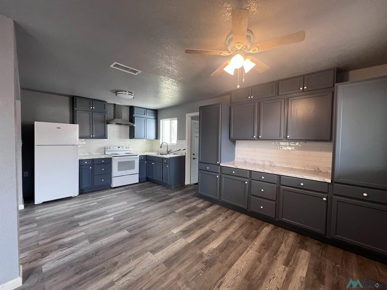 1507 W Ray Ave - Photo 6 of 15