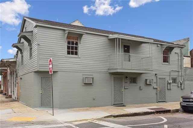 550 Saint Ferdinand St - Photo 2 of 11