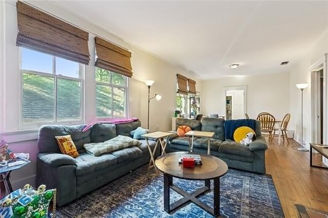 7718 Willow St - Photo 4 of 11