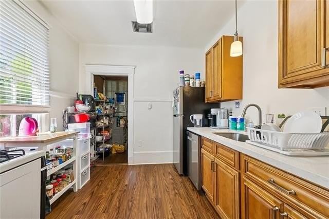 7718 Willow St - Photo 6 of 11
