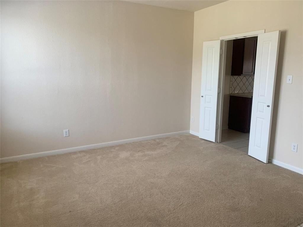 3034 Lakefield Dr - Photo 6 of 22