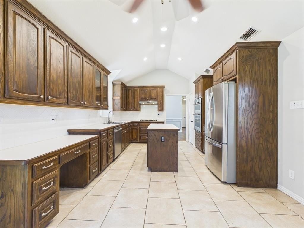 1125 Prospect Dr - Photo 5 of 21