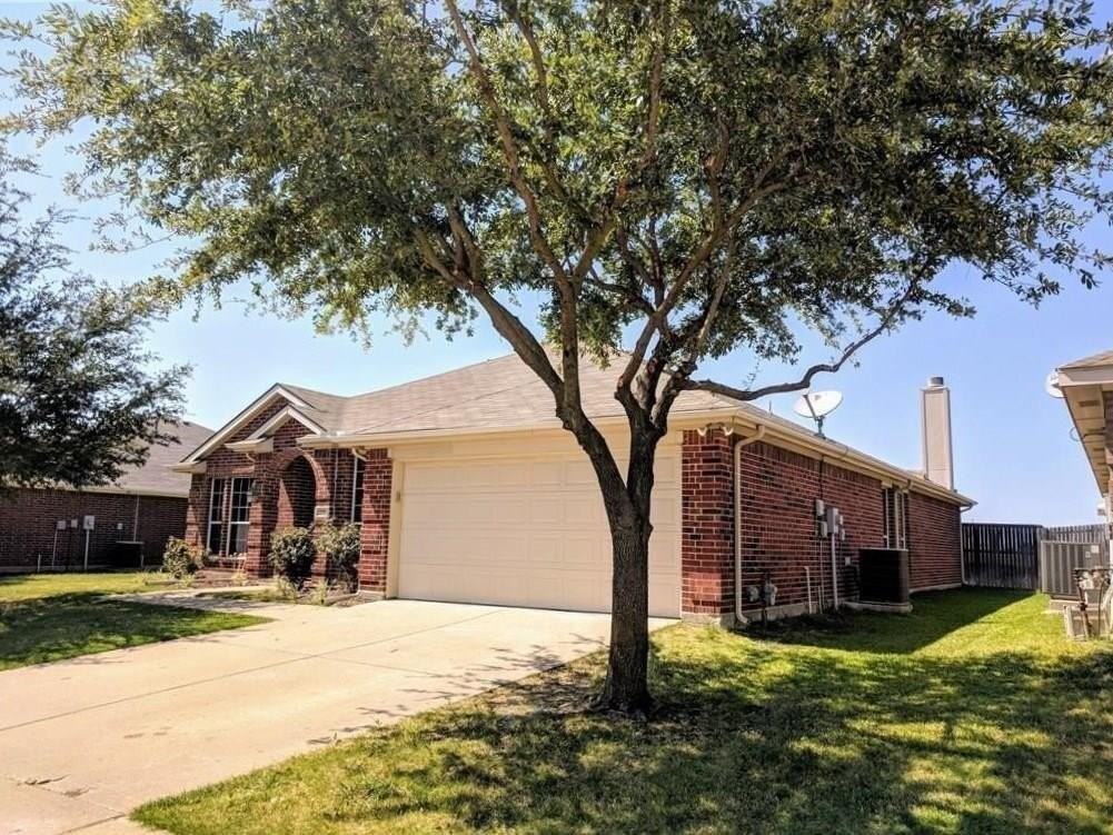2200 Fieldcrest Dr - Photo 2 of 25