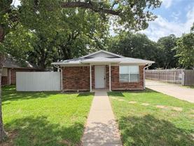 3201 S Garland St - Photo 1 of 1