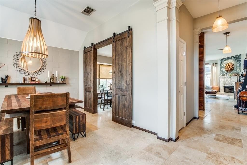 3705 Cottonwood Springs Dr - Photo 2 of 20