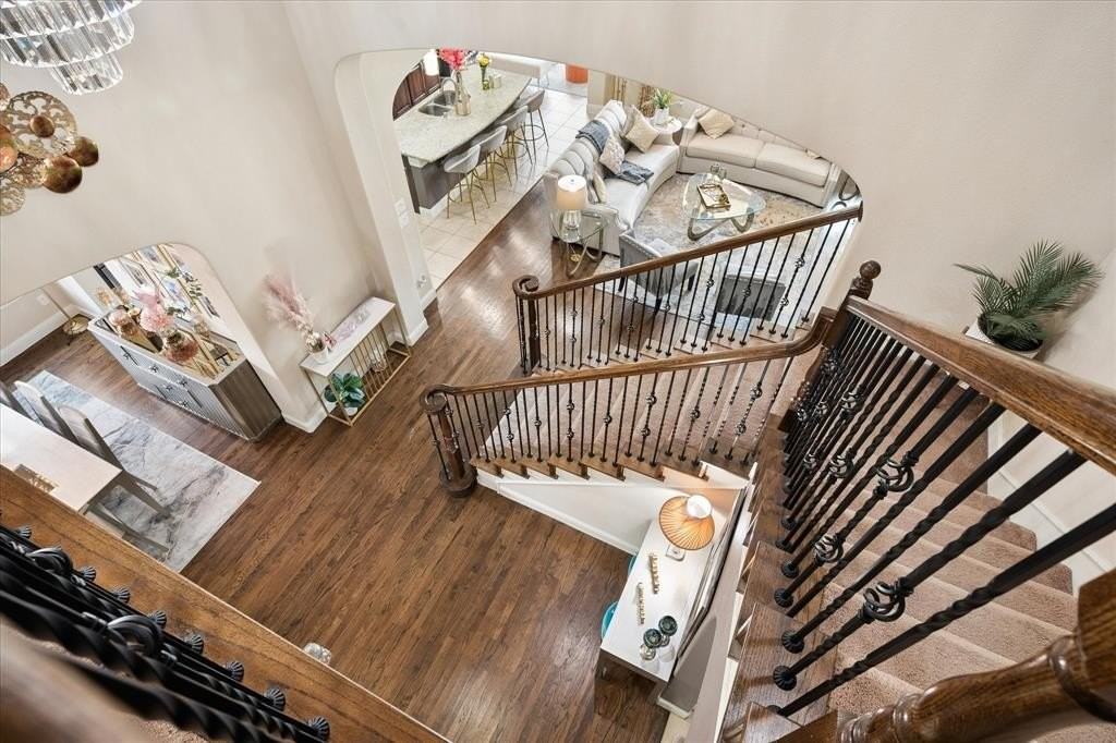 8268 Kara Creek Rd - Photo 4 of 31